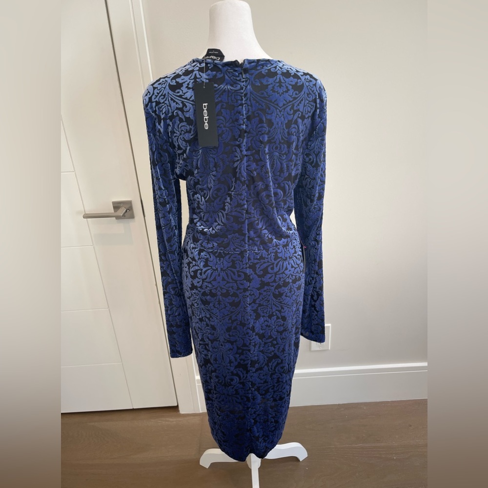 Dress - Picture 3 of 4